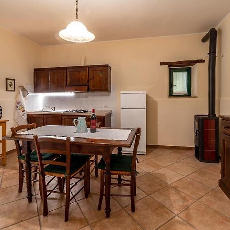 Agriturismo La Fonte Беваня Екстериор снимка