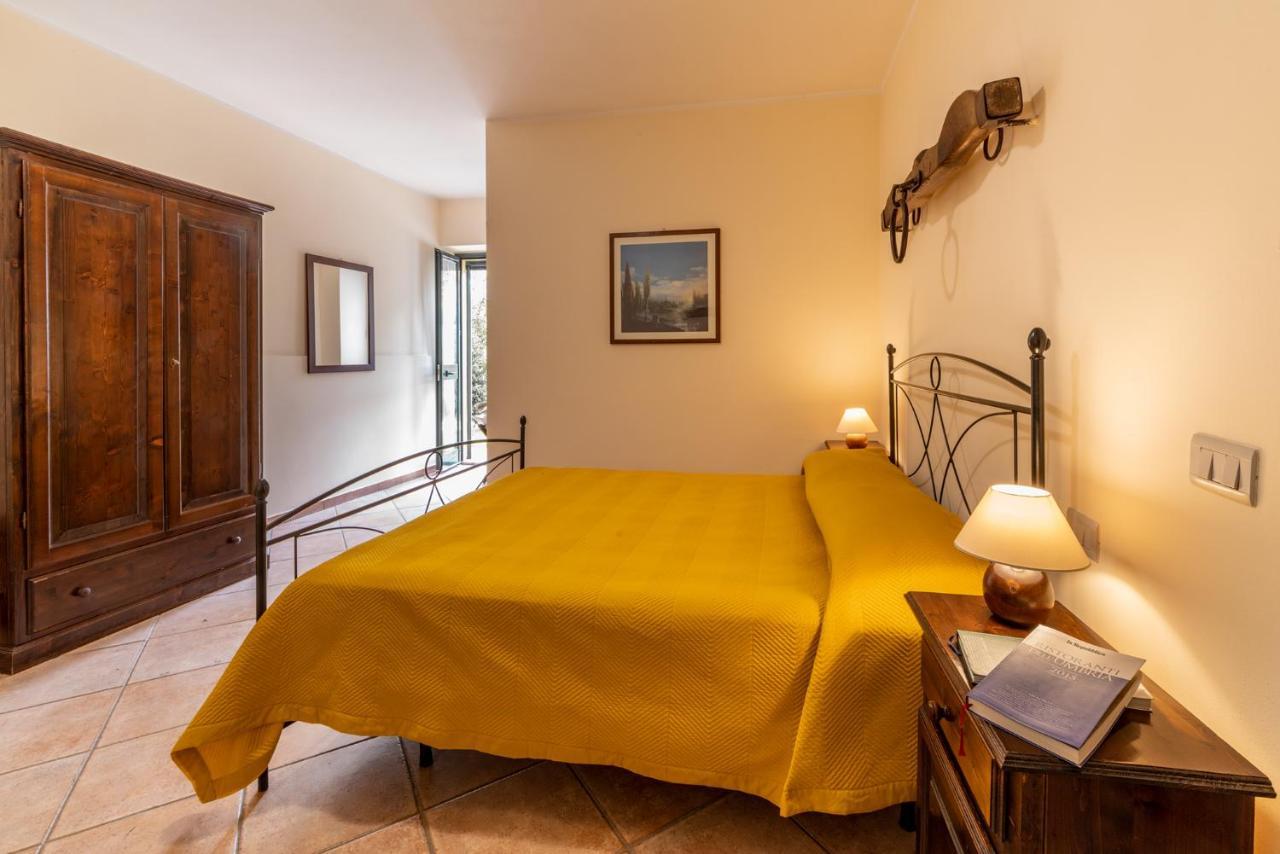 Agriturismo La Fonte Беваня Екстериор снимка