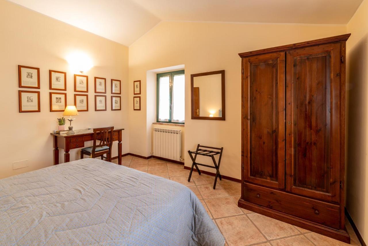 Agriturismo La Fonte Беваня Екстериор снимка